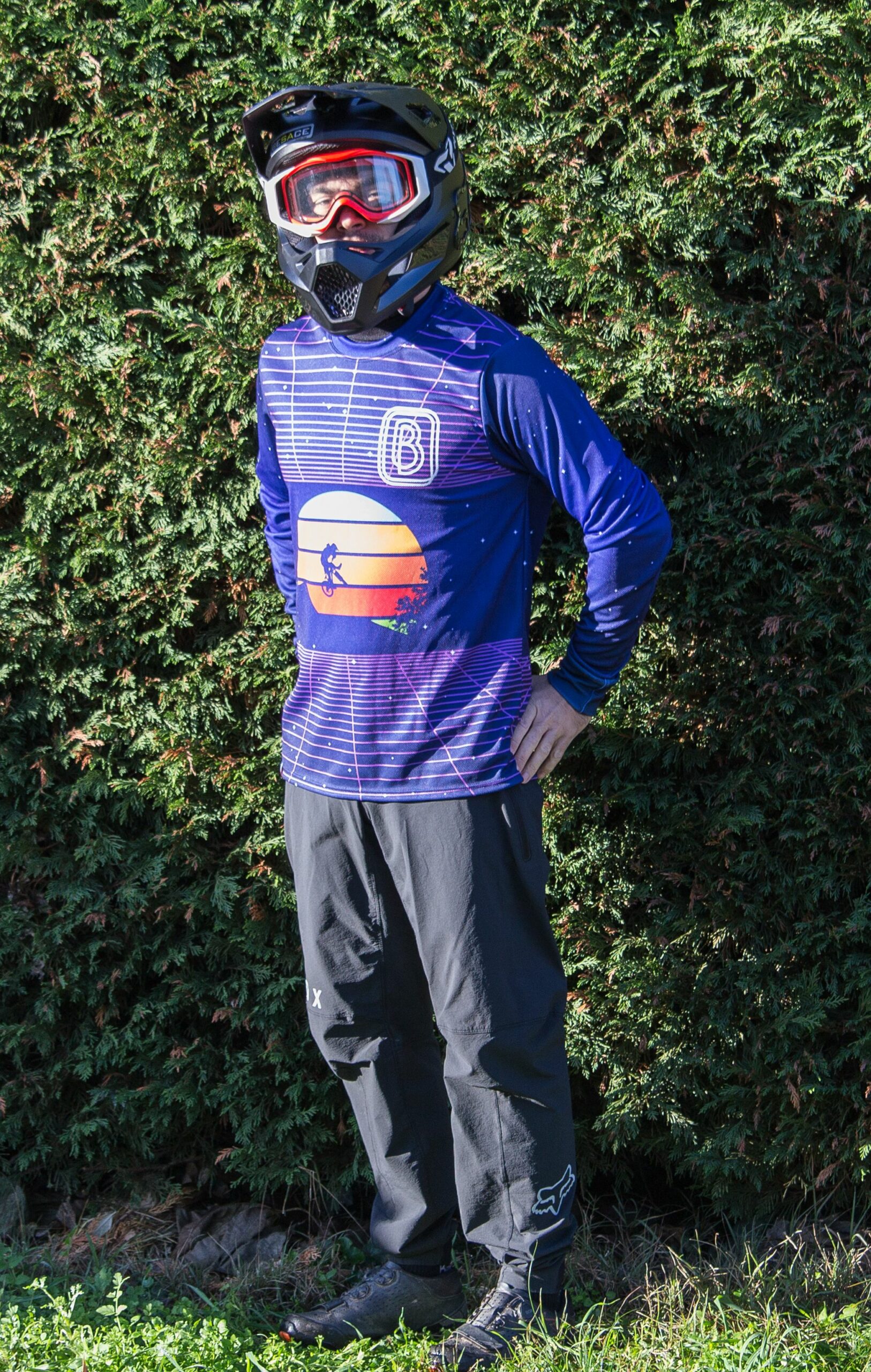 De face on fait un clin d'œil aux vélos des années 80