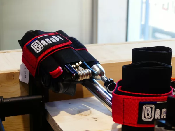 P1120386 Besace BRAAP! 7 coloris