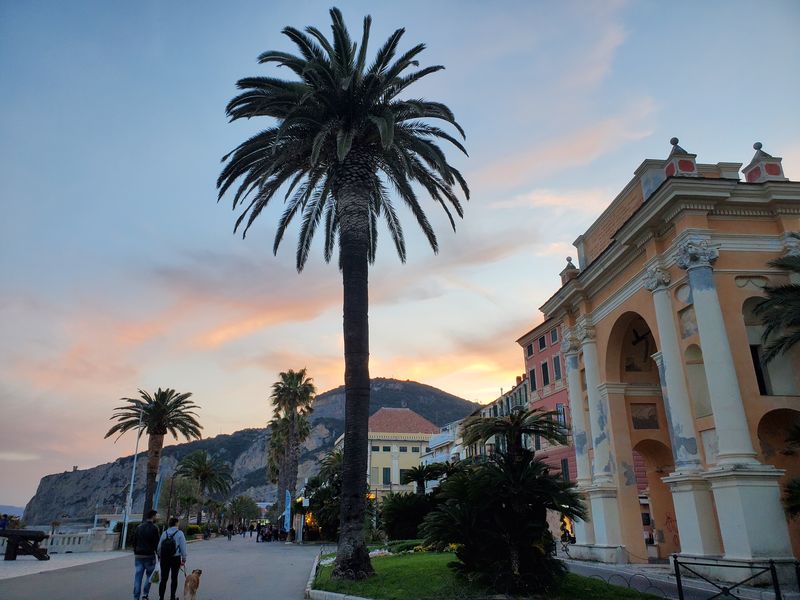 place finale ligure